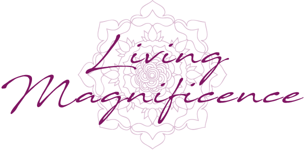 Logo_Living_Magnificence_bb_300px